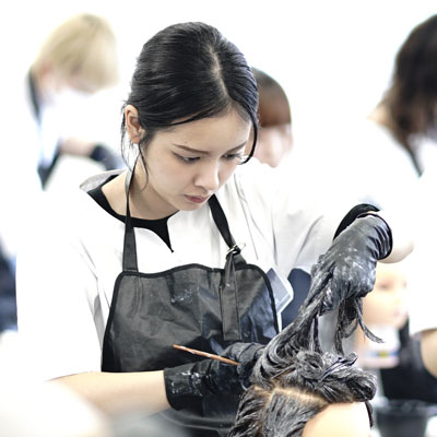 ヘアカラーリング