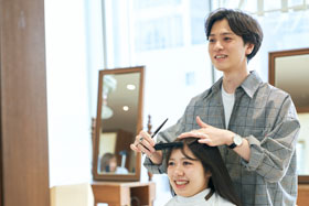 vieスタイリスト、美容師 小平 悟さん