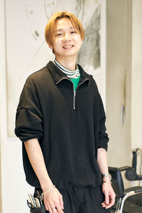 美容師 坂本 拓麻さん