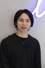 卒業生大木光さん美容師、メイクアップアーティストとして勤務